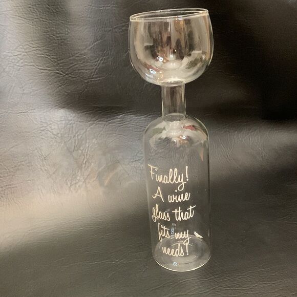 Big Mouth Toys Wine Bottle Glass Holds Whole Bottle A Glass That Fits My Needs - Picture 7 of 9